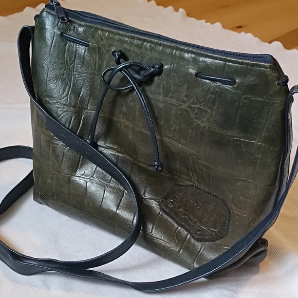 Carlos Falchi Handbags - Carlos Falchi Vintage  Green Leather Crossbody